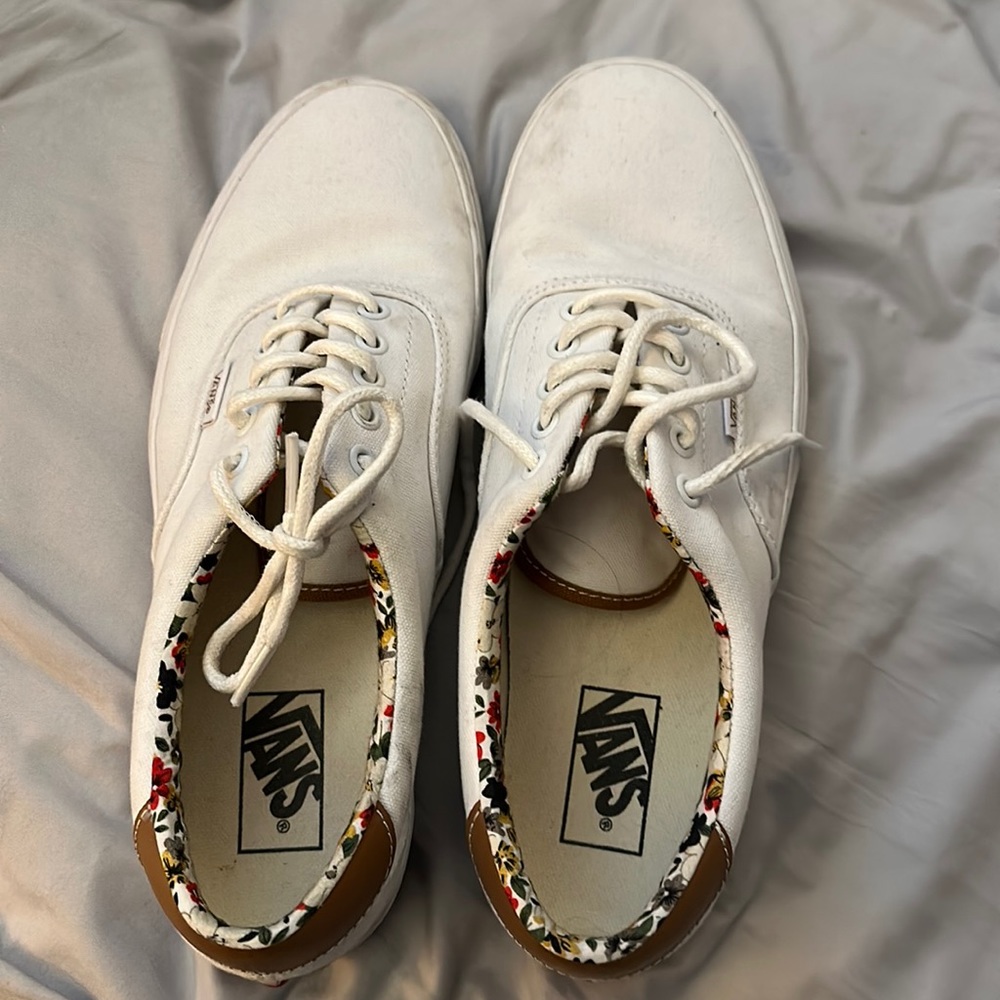 Womens vans.